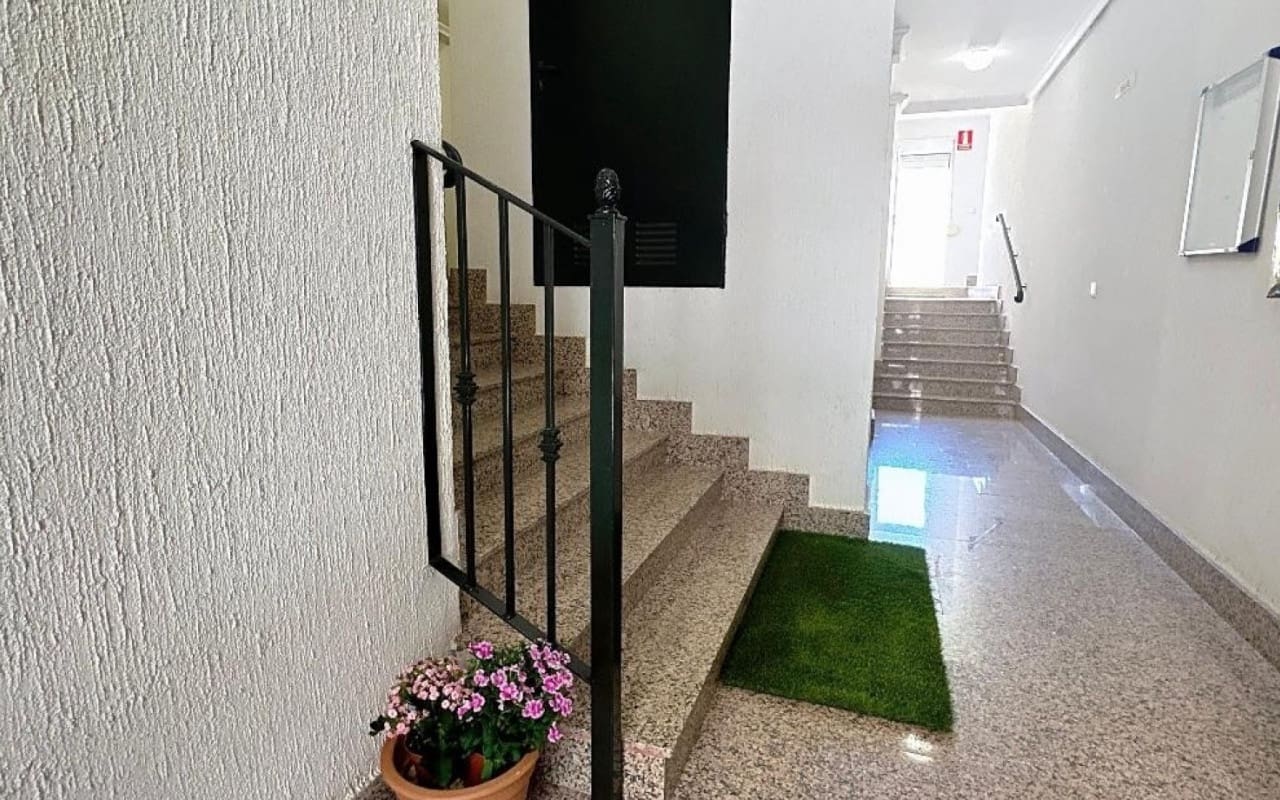2 bedroom Apartment for sale in Los Cuarteros with pool - € 257,000 (Ref: 9927857)