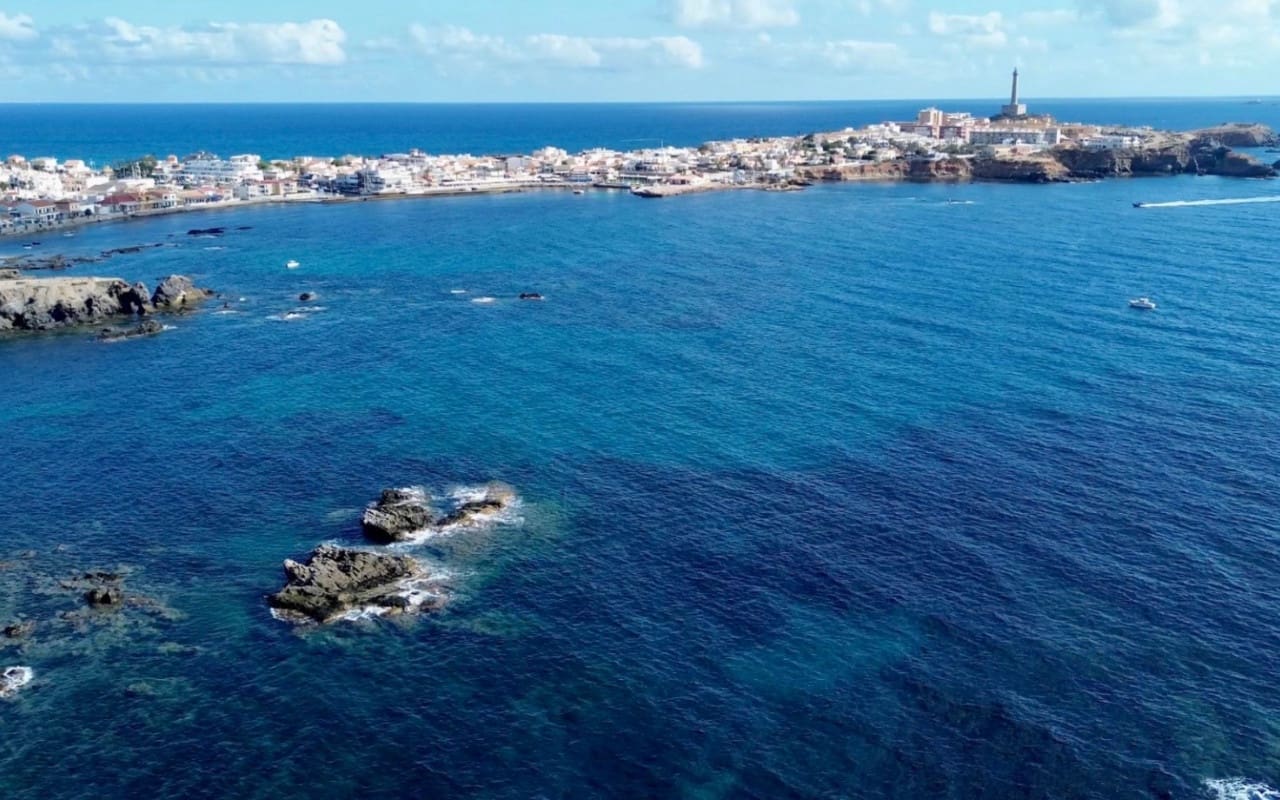 3 makuuhuone Huoneisto myytävänä paikassa Cabo de Palos mukana uima-altaan - 498 000 € (Ref: 9927861)