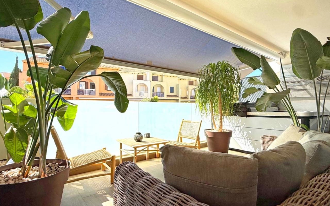 3 makuuhuone Huoneisto myytävänä paikassa Cabo de Palos mukana uima-altaan - 498 000 € (Ref: 9927861)