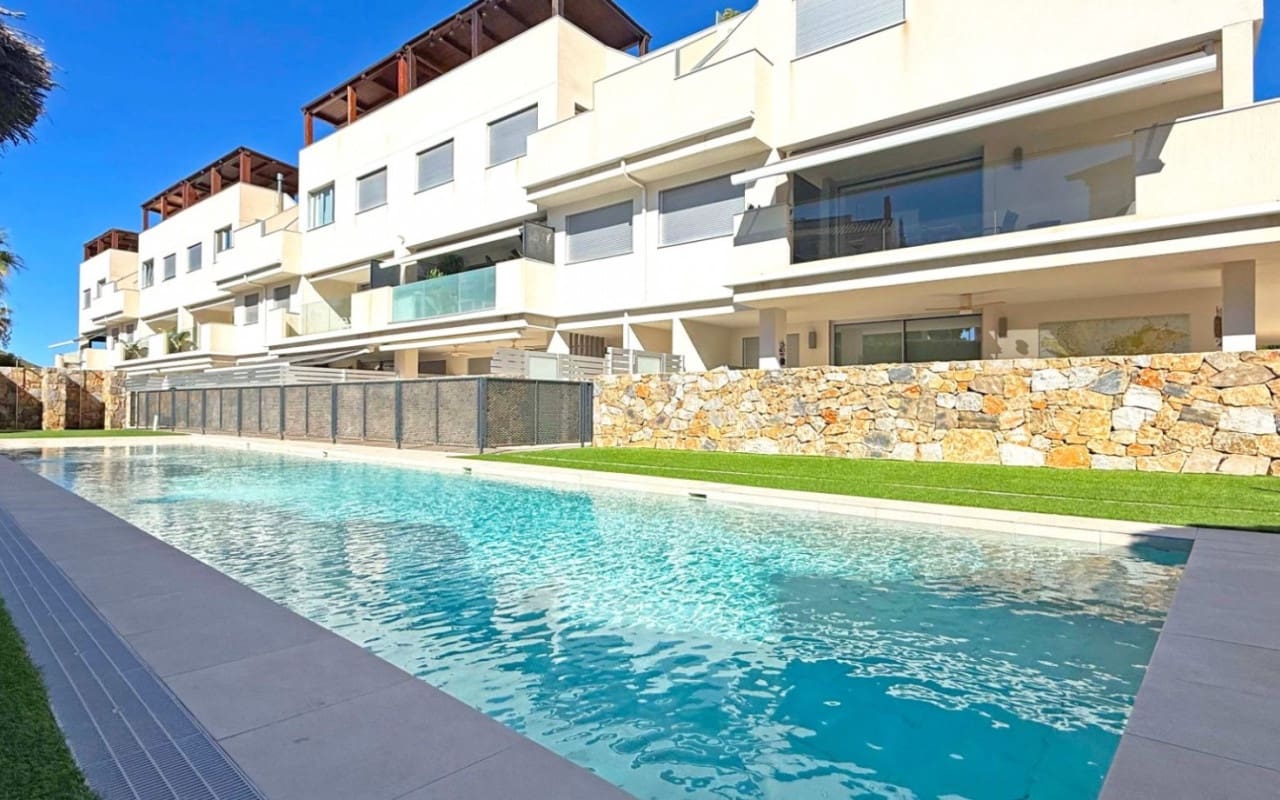 3 makuuhuone Huoneisto myytävänä paikassa Cabo de Palos mukana uima-altaan - 498 000 € (Ref: 9927861)