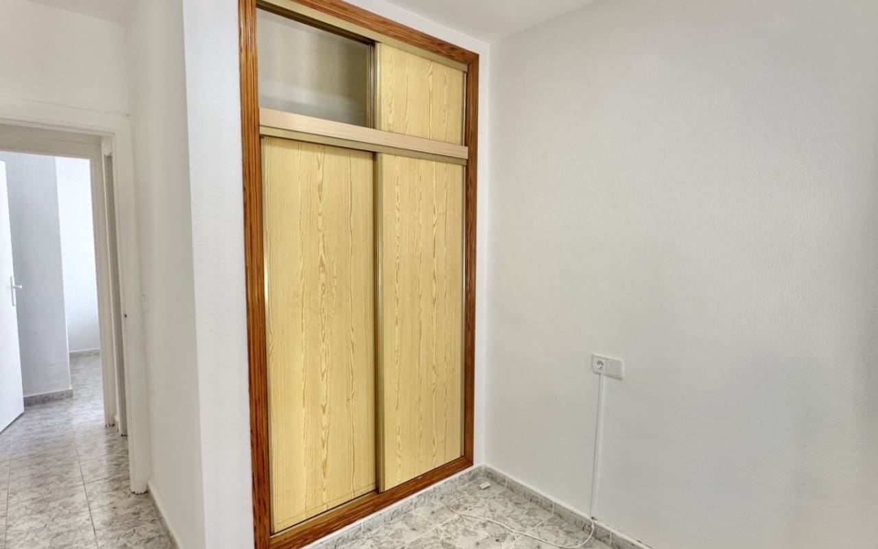 2 bedroom Apartment for sale in Playa Flamenca with pool - € 139,000 (Ref: 9927862)