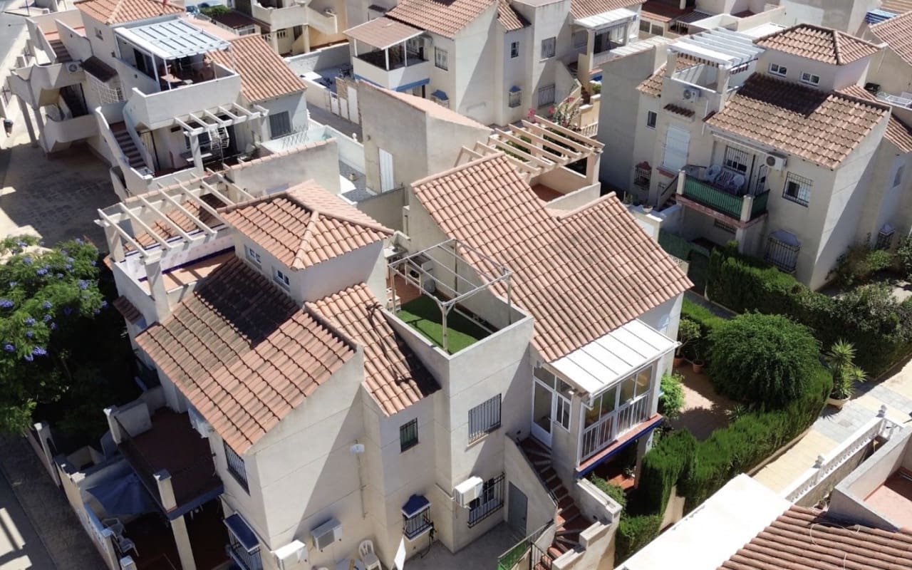 2 bedroom Apartment for sale in Playa Flamenca with pool - € 139,000 (Ref: 9927862)