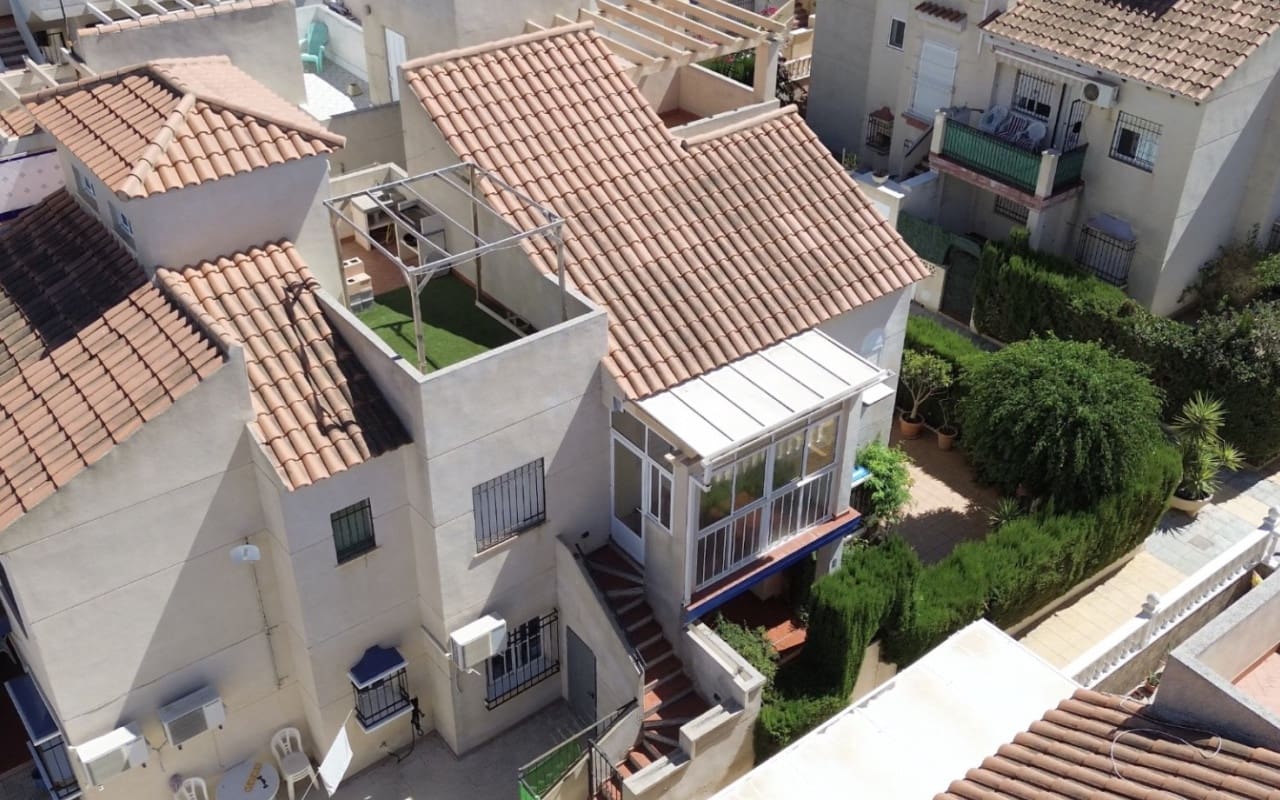 2 bedroom Apartment for sale in Playa Flamenca with pool - € 139,000 (Ref: 9927862)