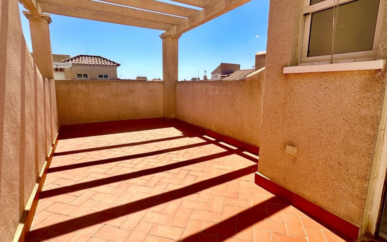 2 bedroom Apartment for sale in Playa Flamenca with pool - € 139,000 (Ref: 9927862)