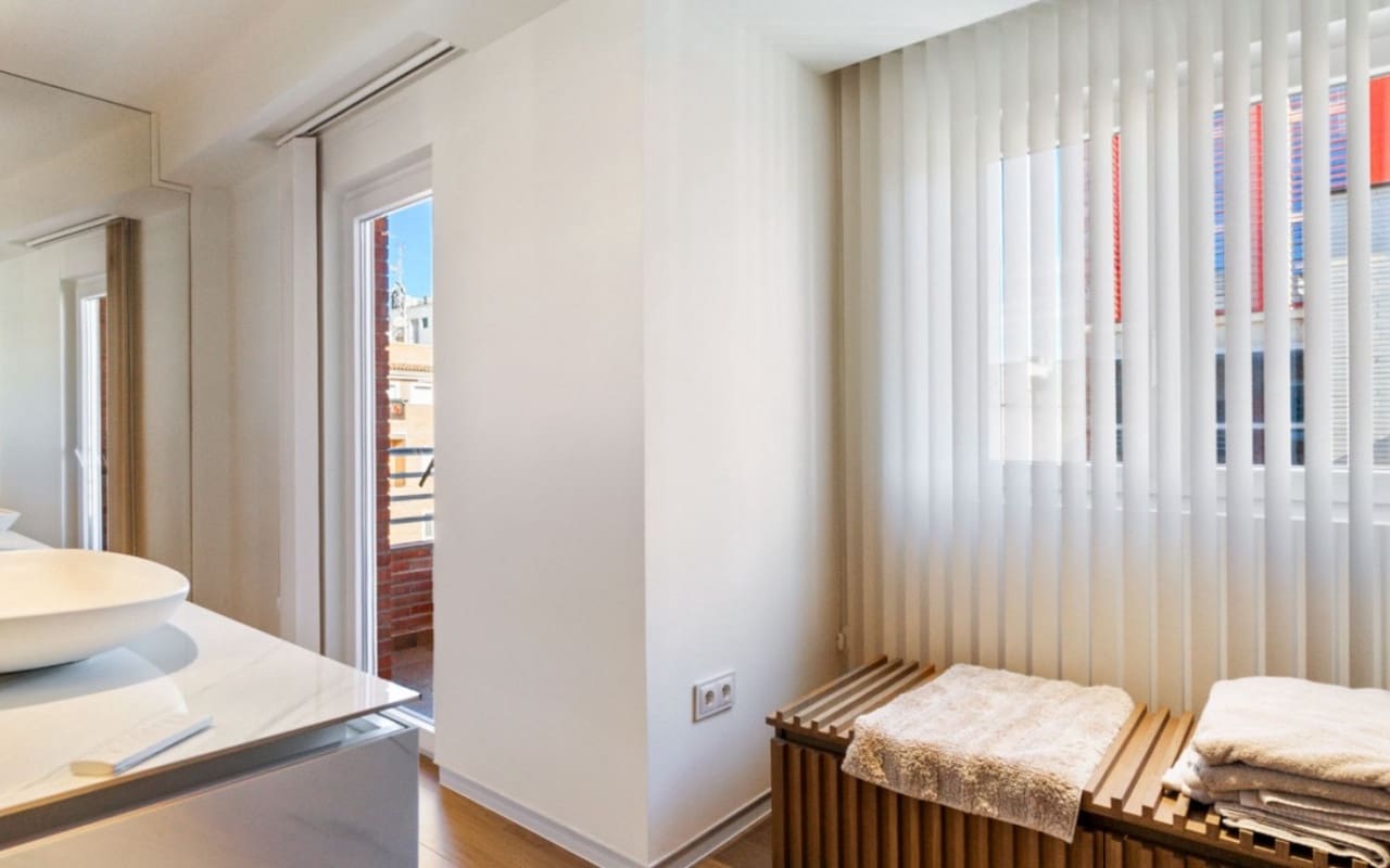2 makuuhuone Kattohuoneisto myytävänä paikassa Torrevieja - 349 000 € (Ref: 9927866)