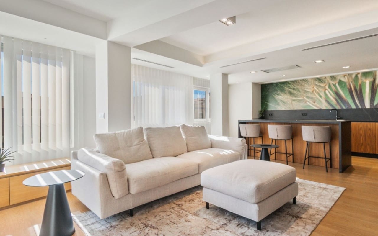 2 makuuhuone Kattohuoneisto myytävänä paikassa Torrevieja - 349 000 € (Ref: 9927866)