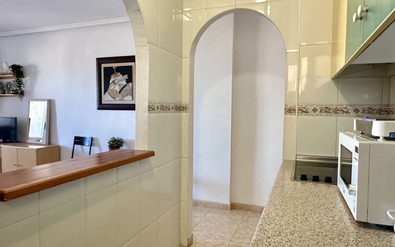 2 soverom Leilighet til salgs i Torrevieja med svømmebasseng - € 148 500 (Ref: 9927867)