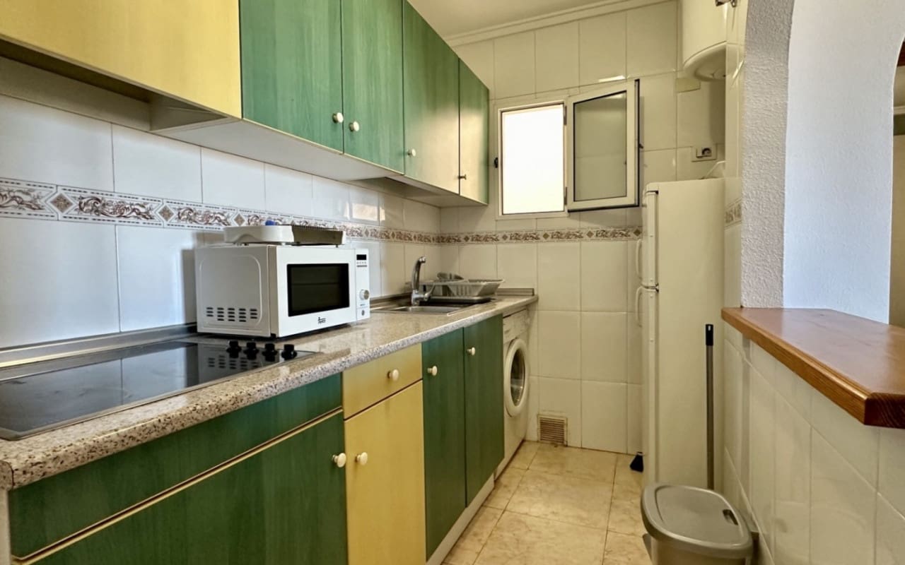 2 soverom Leilighet til salgs i Torrevieja med svømmebasseng - € 148 500 (Ref: 9927867)