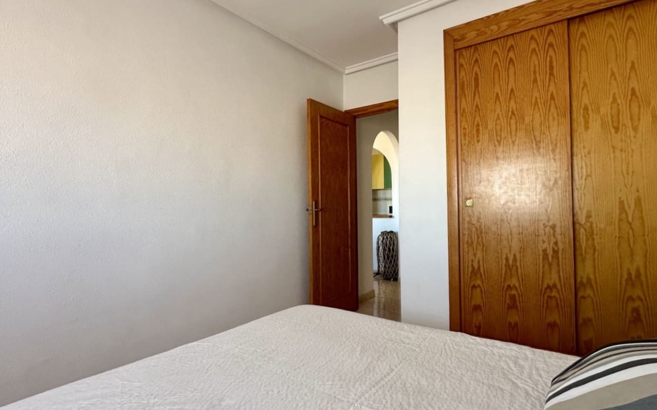 2 soverom Leilighet til salgs i Torrevieja med svømmebasseng - € 148 500 (Ref: 9927867)