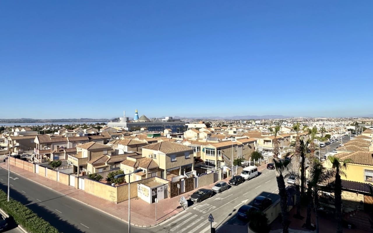 2 soverom Leilighet til salgs i Torrevieja med svømmebasseng - € 148 500 (Ref: 9927867)
