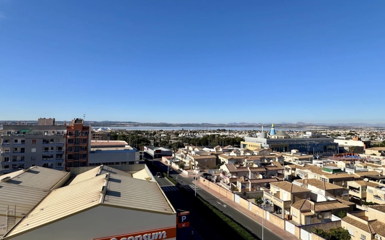 2 soverom Leilighet til salgs i Torrevieja med svømmebasseng - € 148 500 (Ref: 9927867)