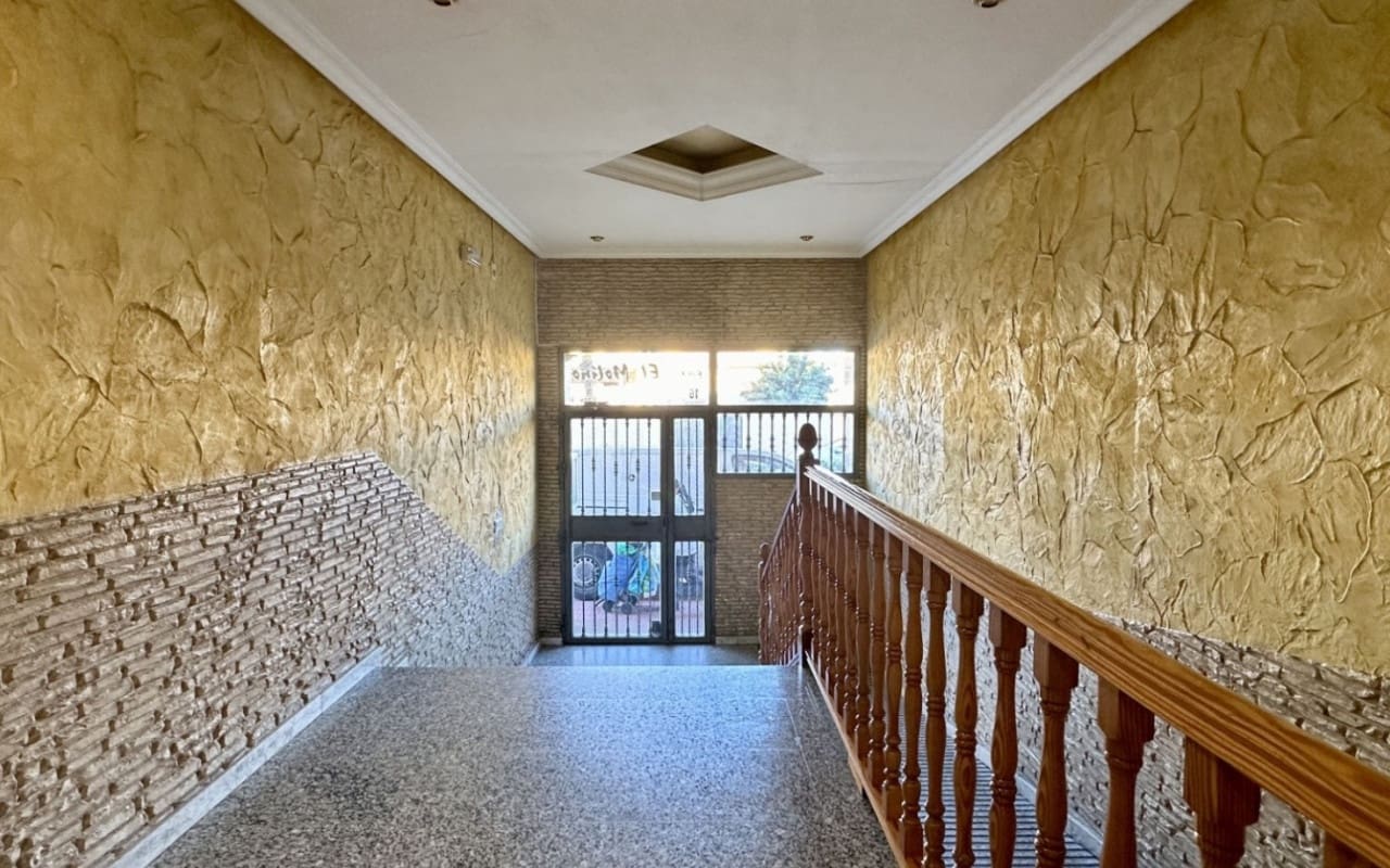 2 soverom Leilighet til salgs i Torrevieja med svømmebasseng - € 148 500 (Ref: 9927867)
