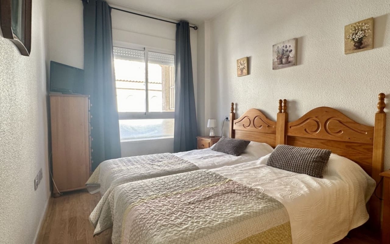 2 sovrum Lägenhet till salu i Torrevieja - 159 000 € (Ref: 9927868)
