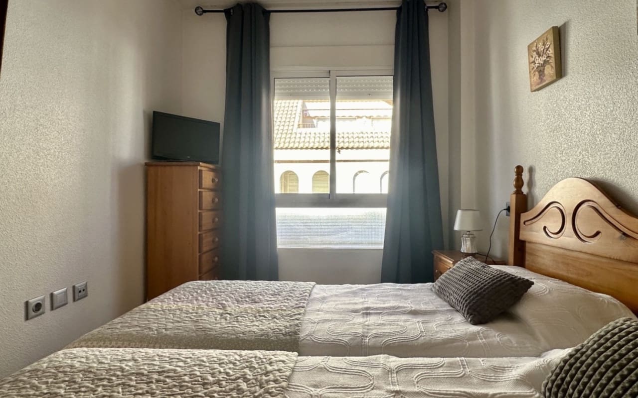 2 sovrum Lägenhet till salu i Torrevieja - 159 000 € (Ref: 9927868)