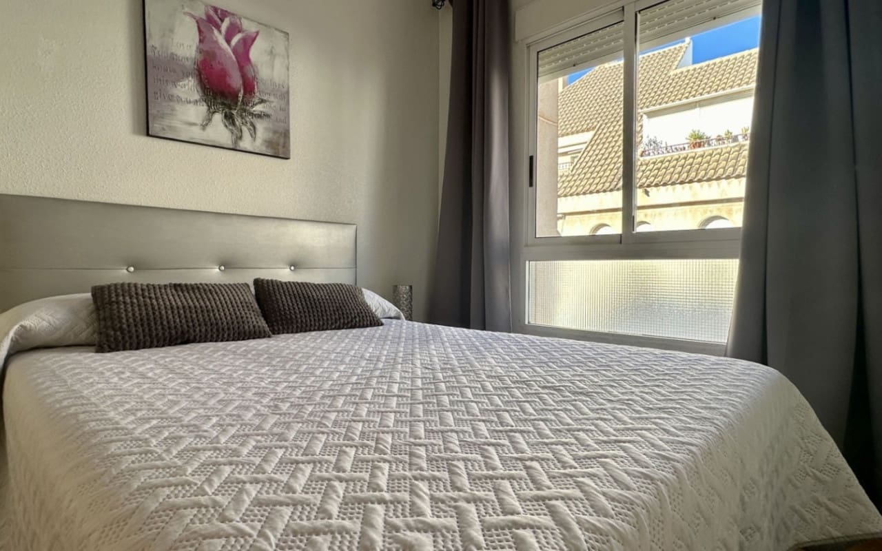 2 sovrum Lägenhet till salu i Torrevieja - 159 000 € (Ref: 9927868)