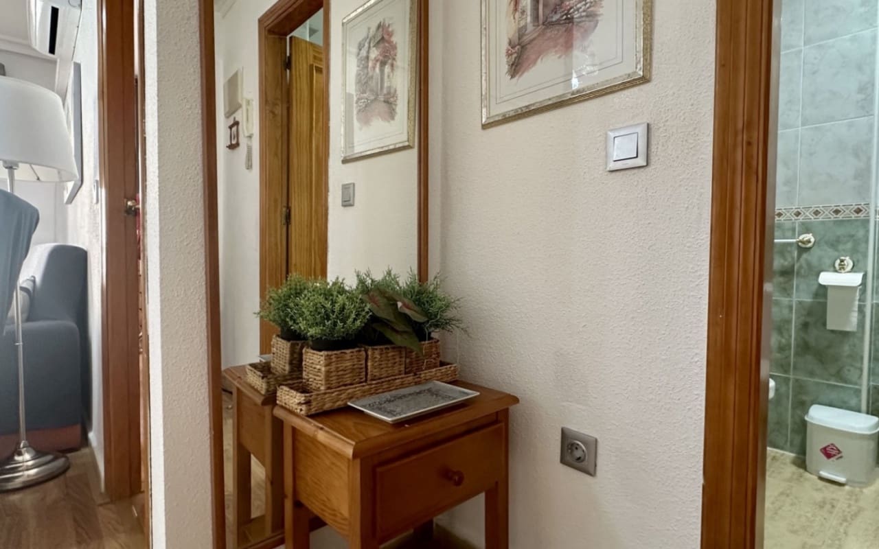 2 sovrum Lägenhet till salu i Torrevieja - 159 000 € (Ref: 9927868)