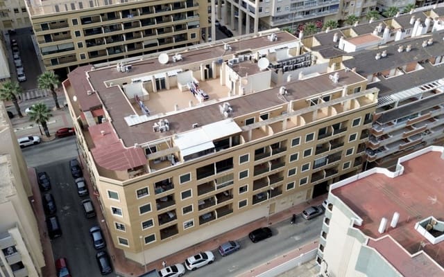 2 chambre Appartement à vendre à Guardamar Playa, Guardamar del Segura - 319 000 € (Ref: 9927869)