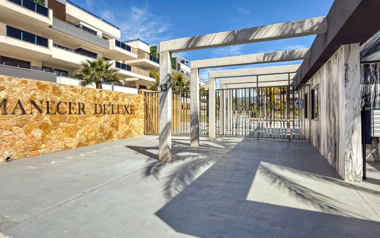 3 bedroom Beach Apartment for sale in Playa Flamenca with pool - € 450,000 (Ref: 9927871)