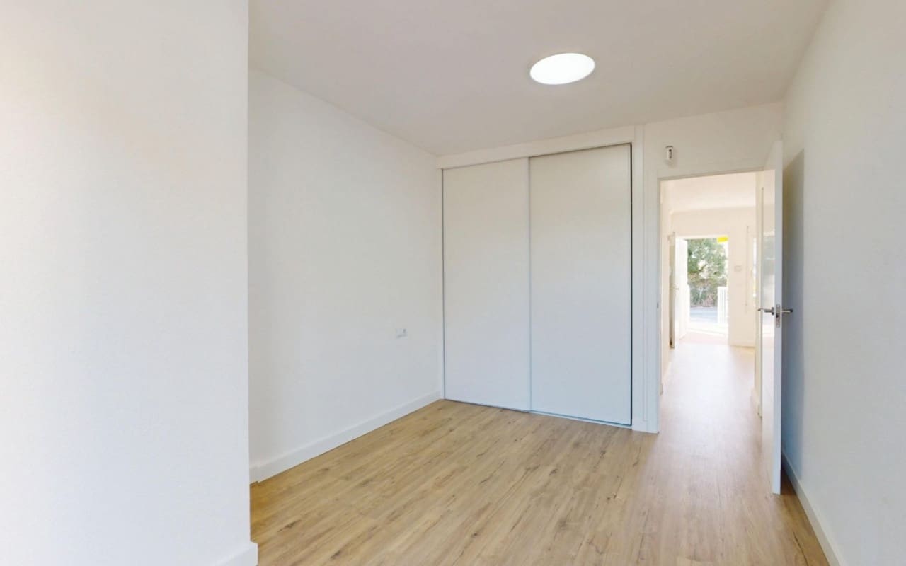 2 makuuhuone Huoneisto myytävänä paikassa Villamartin - 199 000 € (Ref: 9927873)