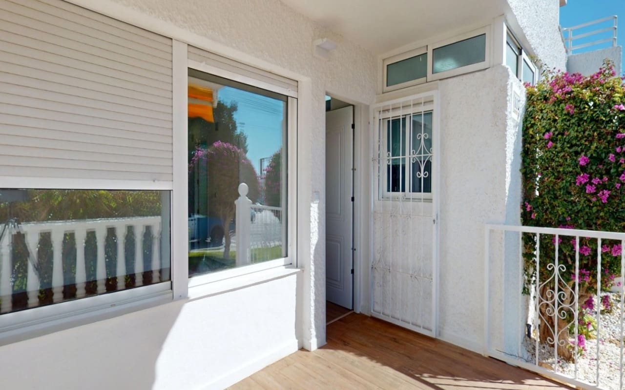2 makuuhuone Huoneisto myytävänä paikassa Villamartin - 199 000 € (Ref: 9927873)