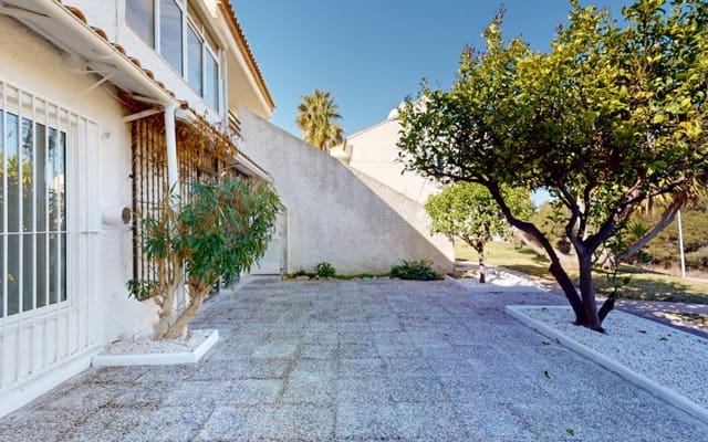 2 soveværelse Lejlighed til salg i Villamartin, Orihuela - € 199.000 (Ref: 9927873)