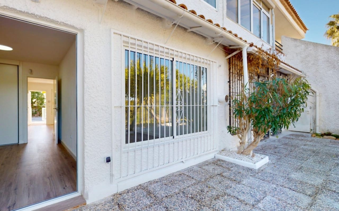2 makuuhuone Huoneisto myytävänä paikassa Villamartin - 199 000 € (Ref: 9927873)