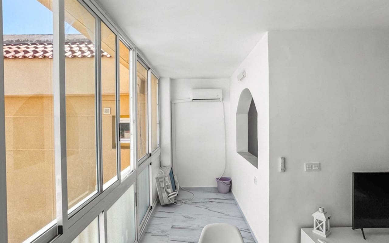1 sovrum Lägenhet till salu i Orihuela Costa - 245 000 € (Ref: 9927877)