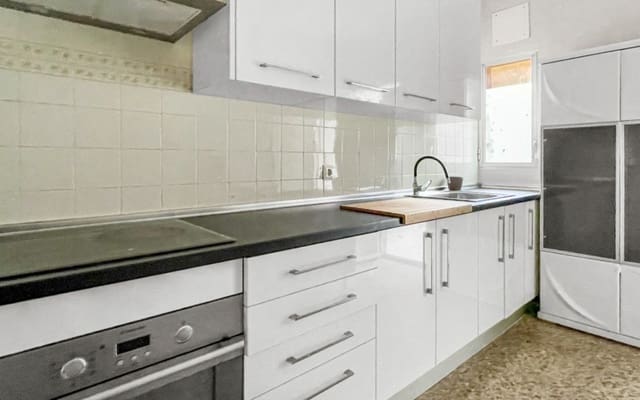4 chambre Appartement à vendre à Las Viñas, Guardamar del Segura - 224 900 € (Ref: 9927879)