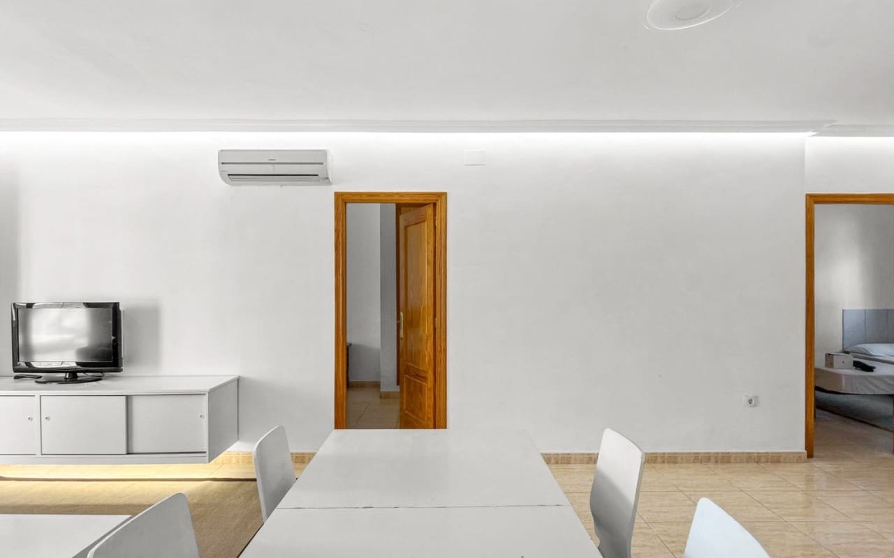 3 chambre Appartement à vendre à Playa Flamenca avec piscine - 339 000 € (Ref: 9927880)