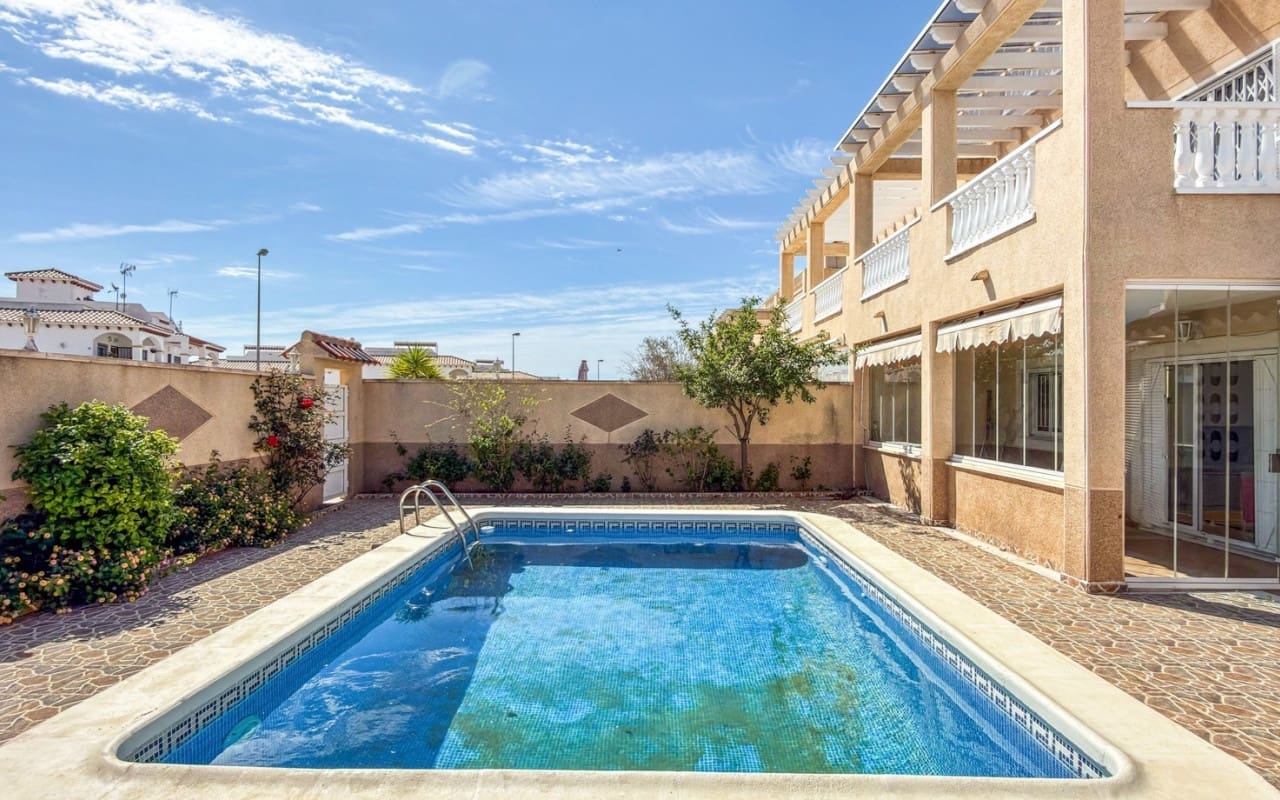 3 chambre Appartement à vendre à Playa Flamenca avec piscine - 339 000 € (Ref: 9927880)