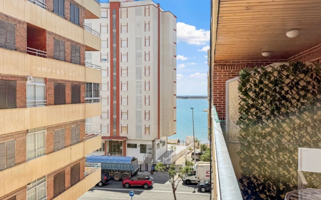 3 chambre Appartement à vendre à Torrevieja - 230 000 € (Ref: 9927881)