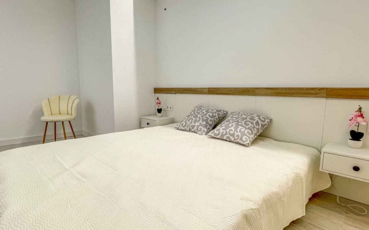 Apartamento Playa de 2 habitaciones en Torrevieja en venta - 265.000 € (Ref: 9927887)