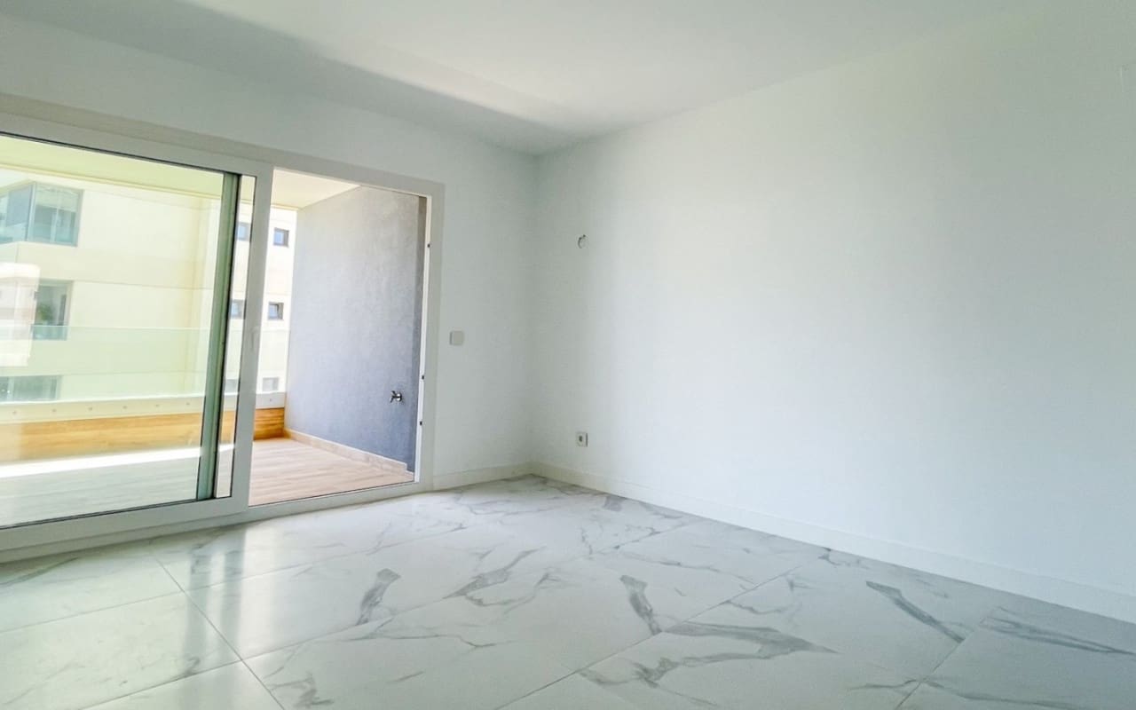 3 bedroom Beach Apartment for sale in Orihuela Costa with pool - € 579,900 (Ref: 9927888)