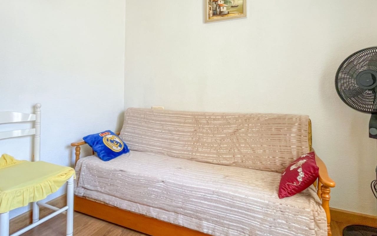 3 makuuhuone Huoneisto myytävänä paikassa Torrevieja mukana 
autotalli - 259 900 € (Ref: 9927889)