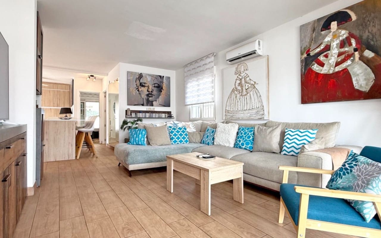 3 makuuhuone Huvila myytävänä paikassa Villamartin mukana uima-altaan - 424 900 € (Ref: 9932289)