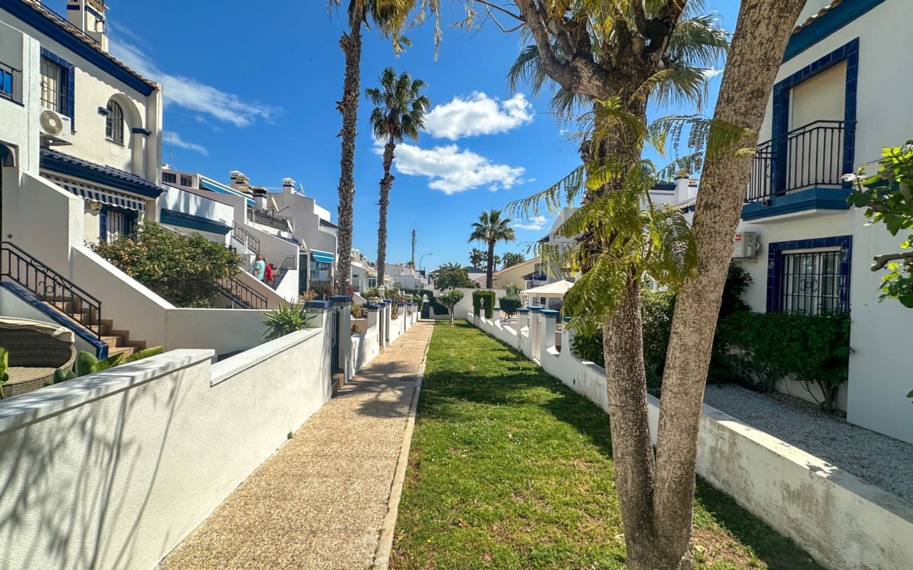 2 soverom Hus til salgs i Los Dolses med svømmebasseng - € 215 000 (Ref: 9934455)