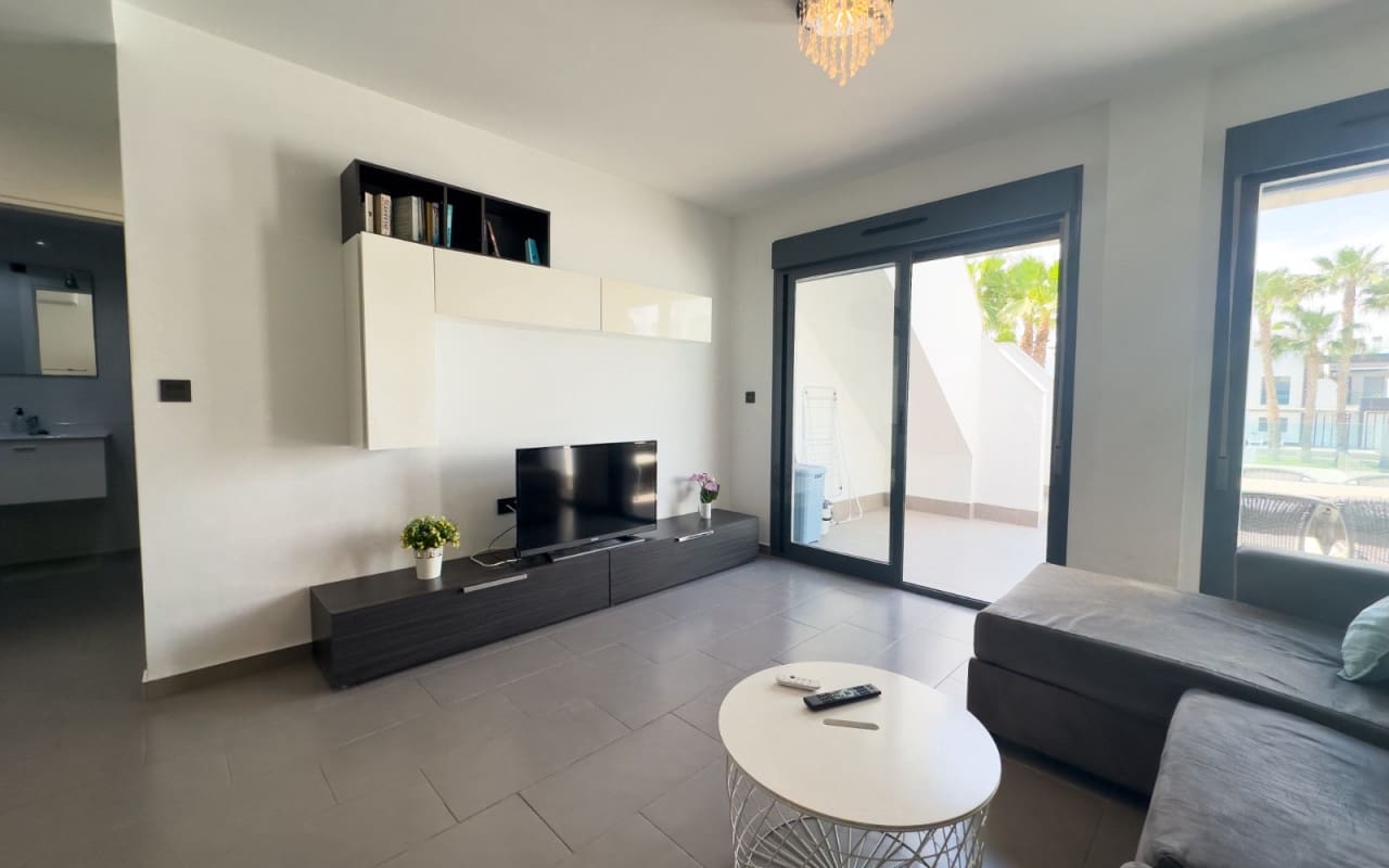 2 soverom Hus til salgs i La Zenia med svømmebasseng - € 339 000 (Ref: 9934456)