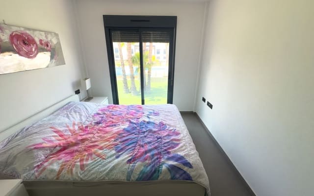 2 soveværelse Byhus til salg i La Zenia, Orihuela med swimmingpool - € 339.000 (Ref: 9934456)