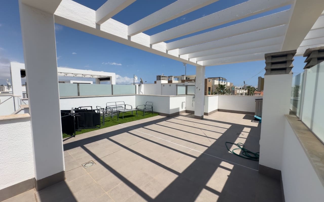 2 soverom Hus til salgs i La Zenia med svømmebasseng - € 339 000 (Ref: 9934456)