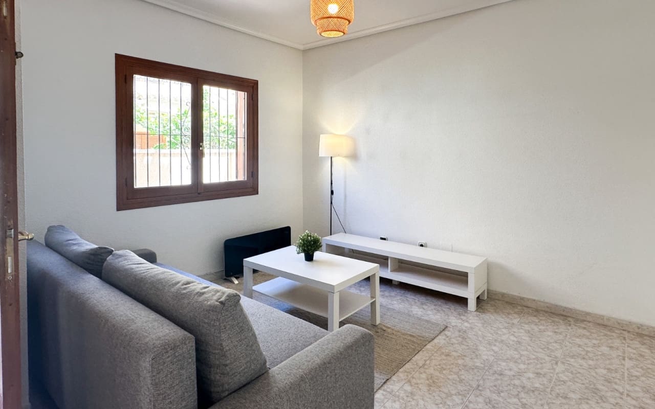 2 soverom Hus til salgs i Playa Flamenca med svømmebasseng - € 185 000 (Ref: 9934457)