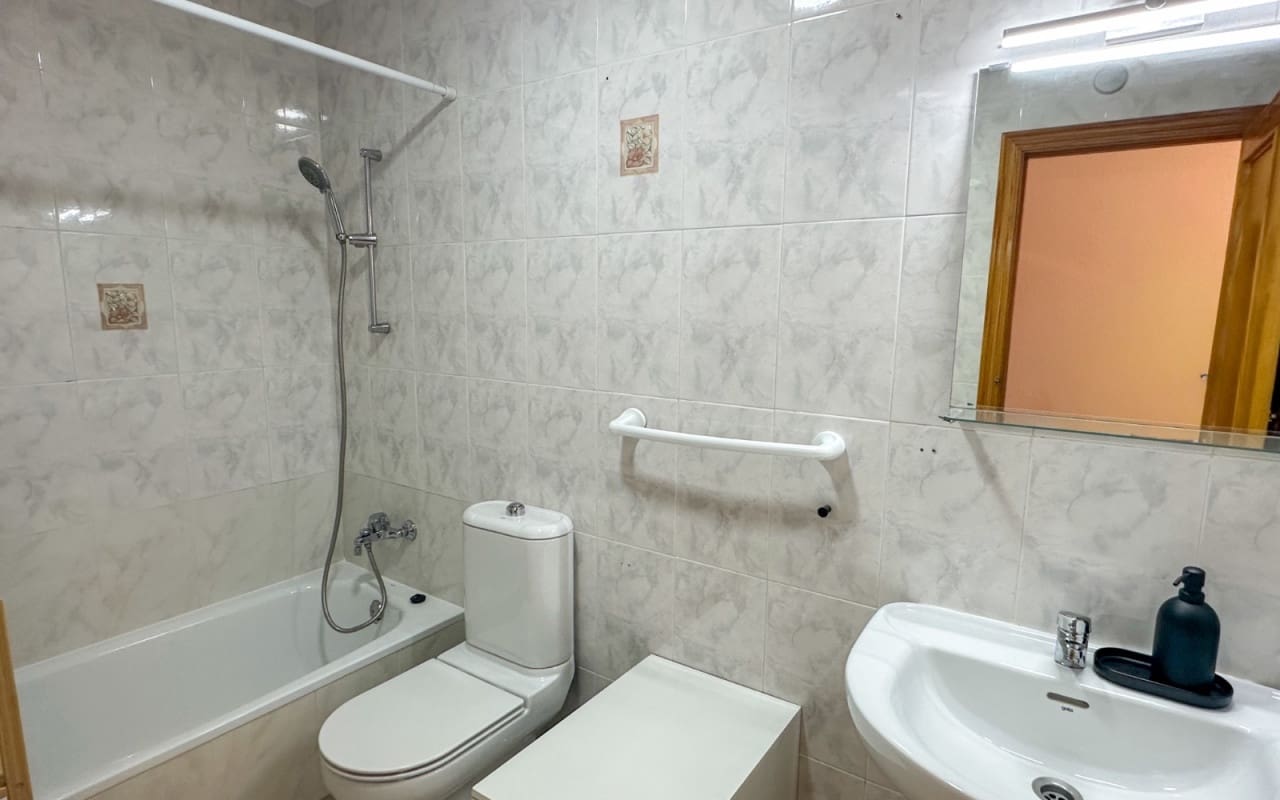 2 soverom Hus til salgs i Playa Flamenca med svømmebasseng - € 185 000 (Ref: 9934457)