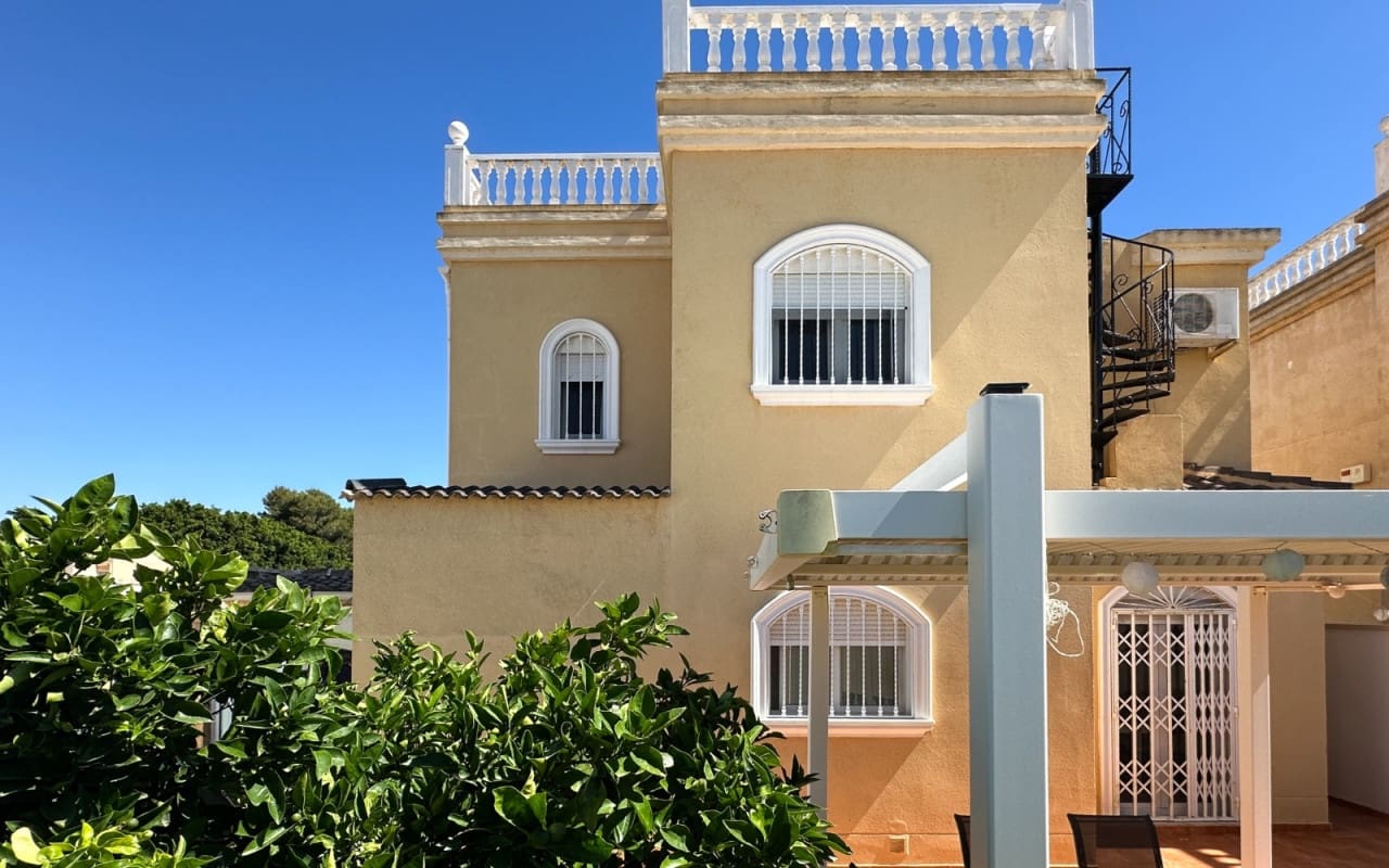 3 chambre Villa/Maison à vendre à Torrevieja - 399 000 € (Ref: 9934458)