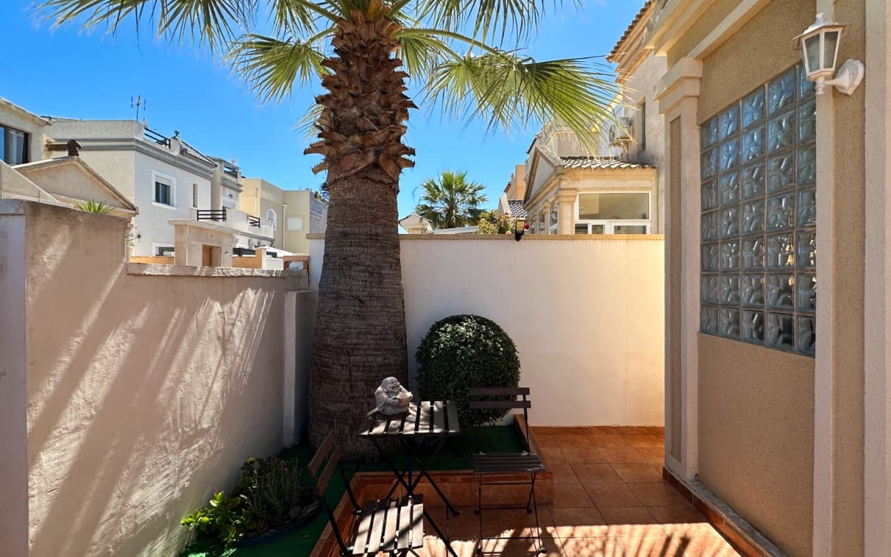 3 chambre Villa/Maison à vendre à Torrevieja - 399 000 € (Ref: 9934458)