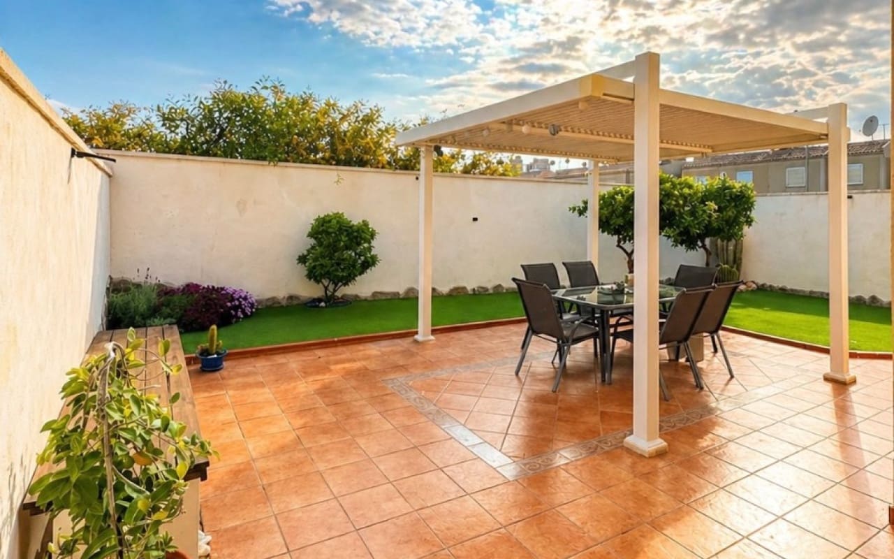 3 chambre Villa/Maison à vendre à Torrevieja - 399 000 € (Ref: 9934458)