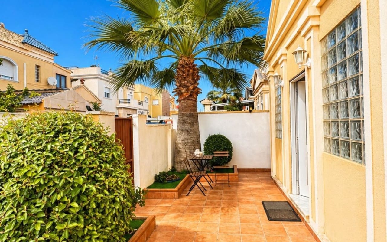 3 chambre Villa/Maison à vendre à Torrevieja - 399 000 € (Ref: 9934458)