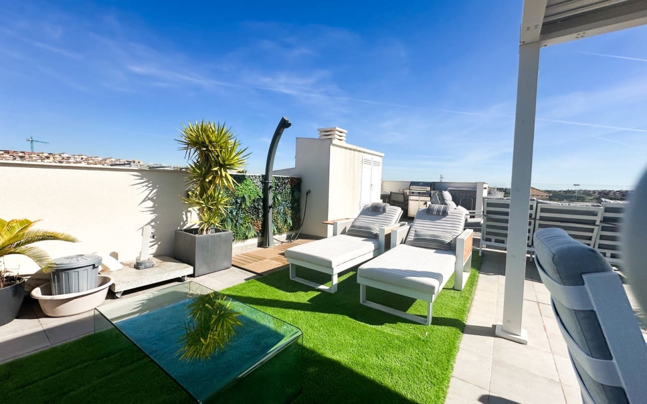 2 soveværelse Byhus til salg i Villamartin med swimmingpool - € 319.000 (Ref: 9934459)