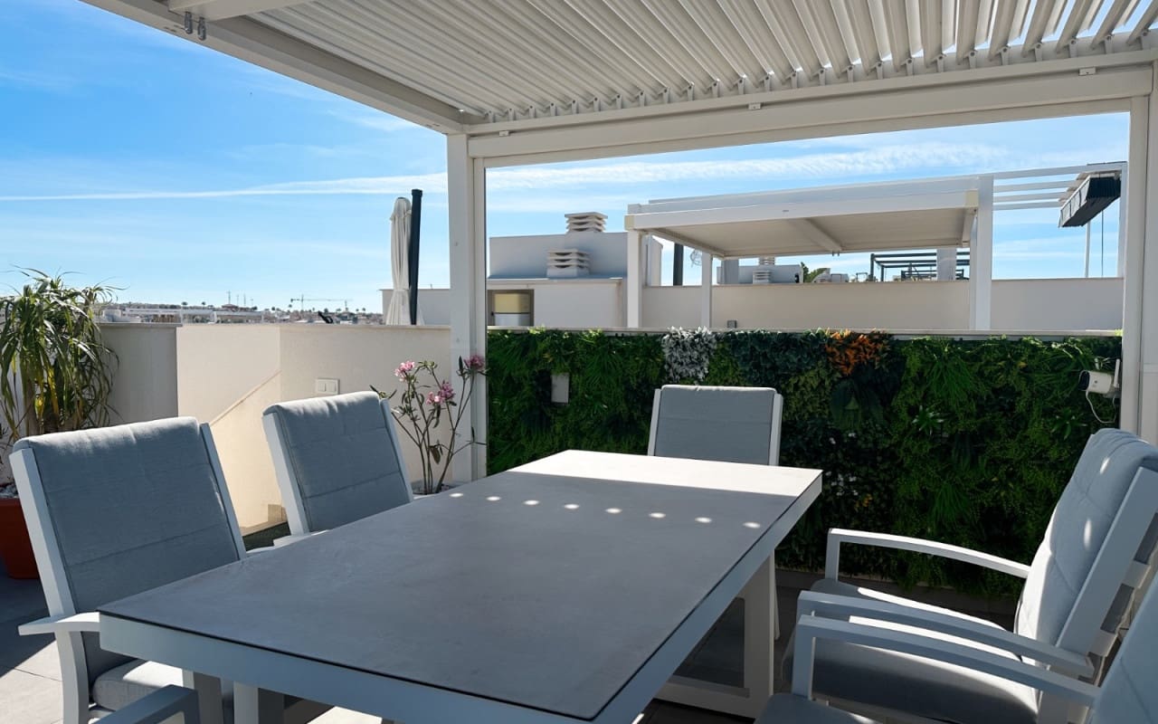 2 soveværelse Byhus til salg i Villamartin med swimmingpool - € 319.000 (Ref: 9934459)