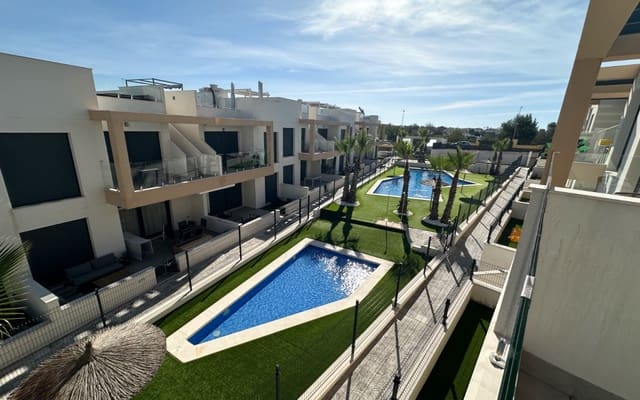 2 soveværelse Byhus til salg i Villamartin, Orihuela med swimmingpool - € 319.000 (Ref: 9934459)