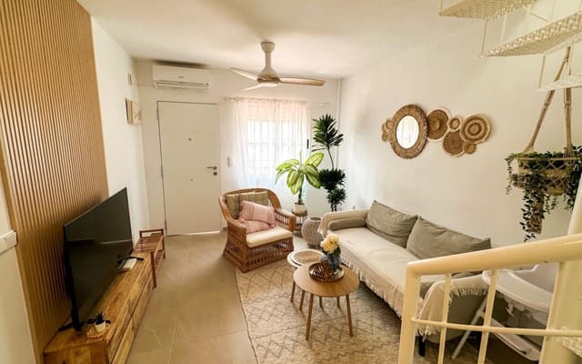 2 soverom Hus til salgs i Playa Flamenca, Orihuela med svømmebasseng - € 198 000 (Ref: 9934460)