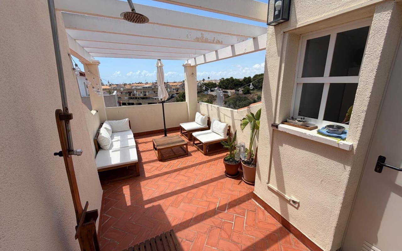 2 soverom Hus til salgs i Playa Flamenca med svømmebasseng - € 198 000 (Ref: 9934460)